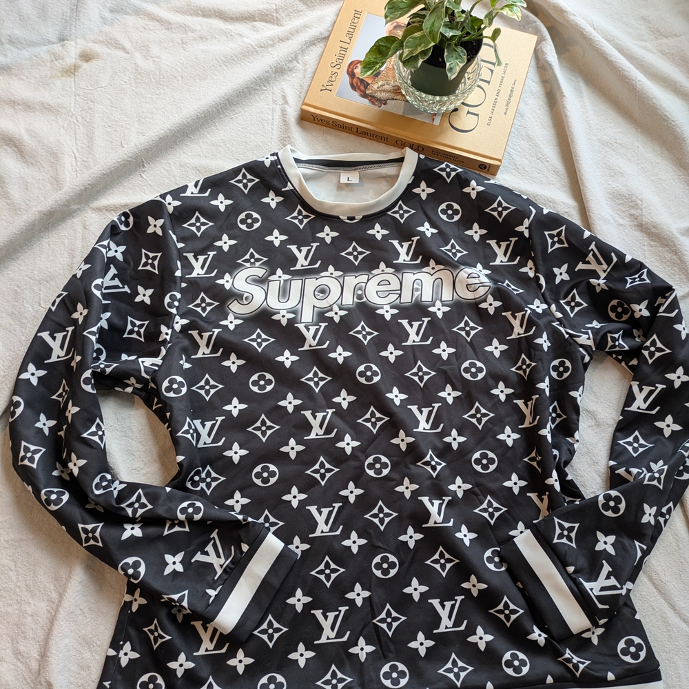 ⭐ Black and White Shirt With LV Lettering